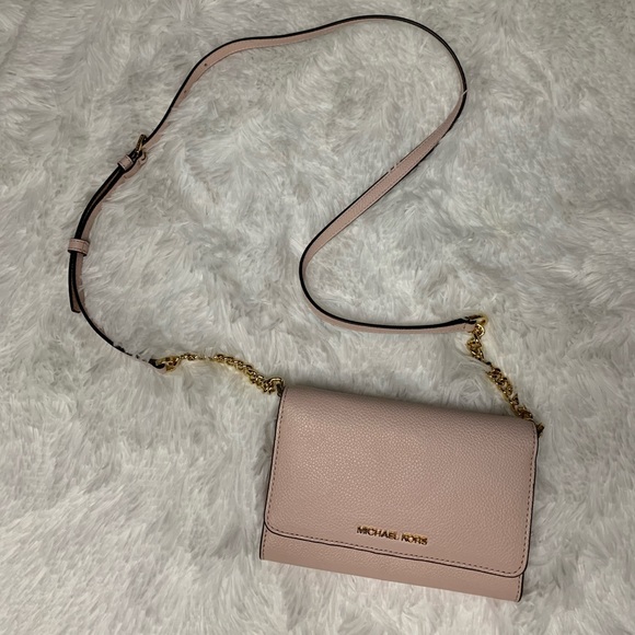 Micahro kors crossbody - Picture 2 of 9